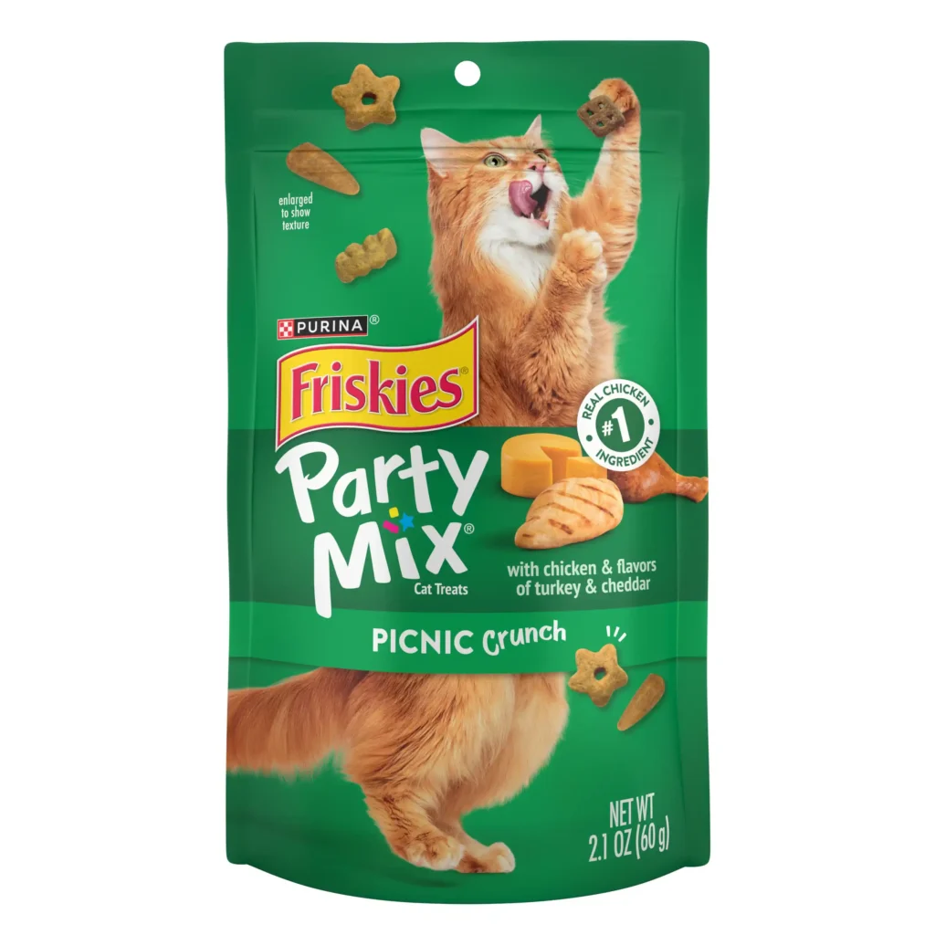 חטיף פריסקיז Party Mix Picnic Crunch לחתולים בטעם עוף, הודו וצ׳דר 60 גרם.